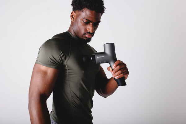 HOW TO USE A MUSCLE MASSAGE GUN - THE ULTIMATE GUIDE